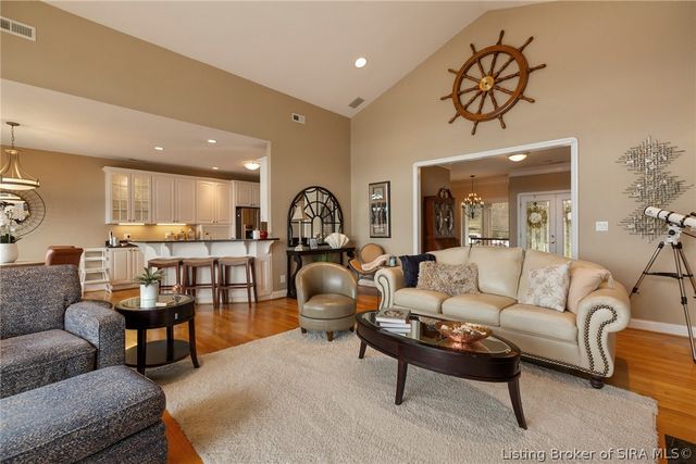 4706 Upper River Road, Jeffersonville, IN 47130