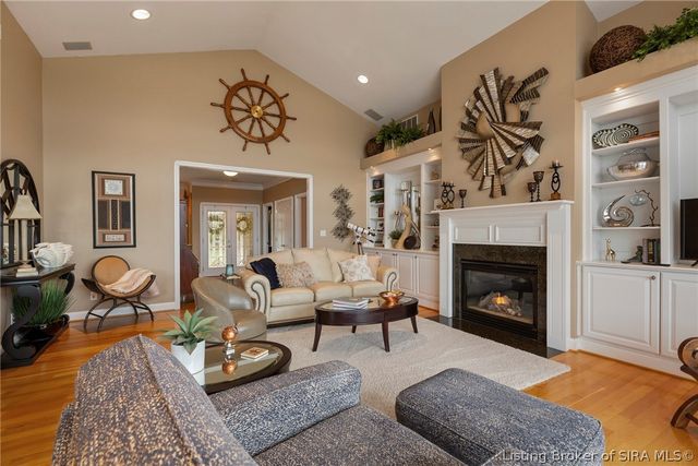 4706 Upper River Road, Jeffersonville, IN 47130