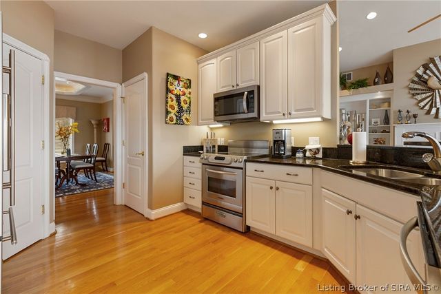4706 Upper River Road, Jeffersonville, IN 47130