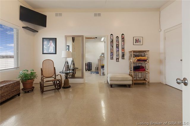 4706 Upper River Road, Jeffersonville, IN 47130