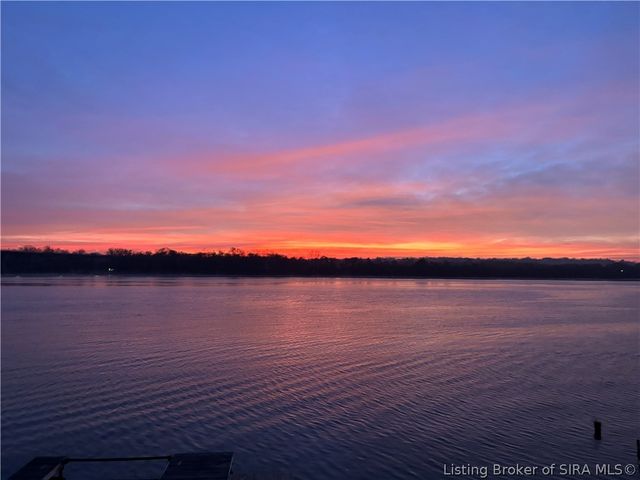 4706 Upper River Road, Jeffersonville, IN 47130