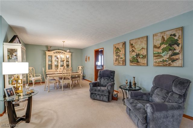 4890 Belden Park Drive NW, North Canton, OH 44720