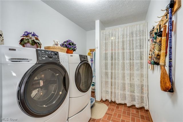 4890 Belden Park Drive NW, North Canton, OH 44720