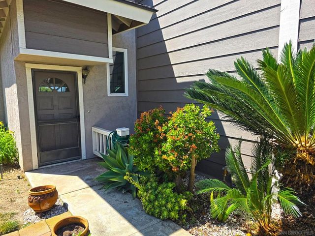 341 Rolling Hills, San Marcos, CA 92069