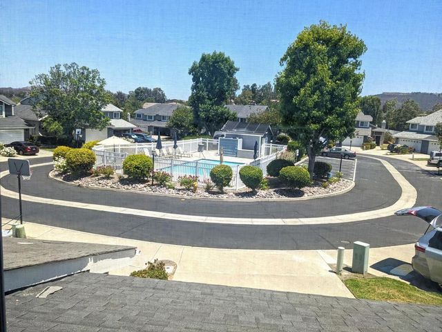 341 Rolling Hills, San Marcos, CA 92069