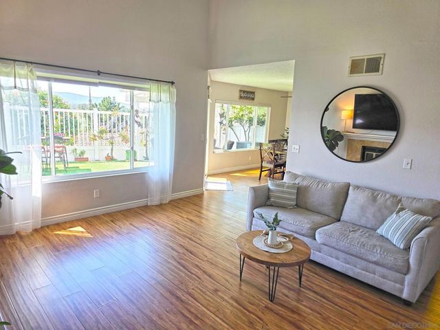 341 Rolling Hills, San Marcos, CA 92069