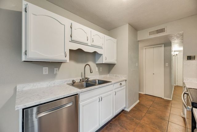 316 Matterhorn Street, Cedar Hill, TX 75104