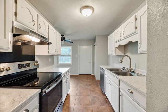 316 Matterhorn Street, Cedar Hill, TX 75104