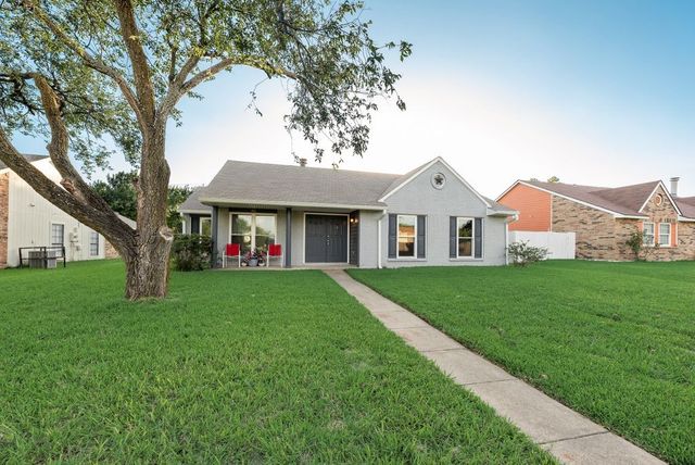 316 Matterhorn Street, Cedar Hill, TX 75104
