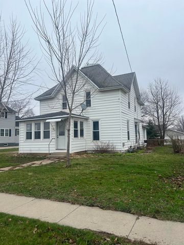 606 2nd. St., Parkersburg, IA 50665