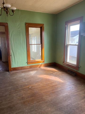 606 2nd. St., Parkersburg, IA 50665