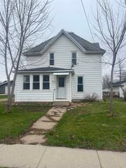 606 2nd. St., Parkersburg, IA 50665