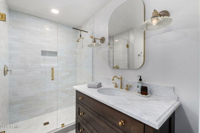 701 E ENCINAS Avenue, Gilbert, AZ 85234