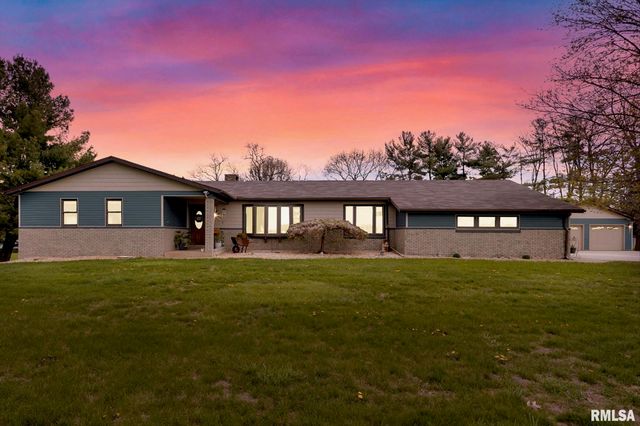 348 CIRCLE SHORE Drive, Washington, IL 61571