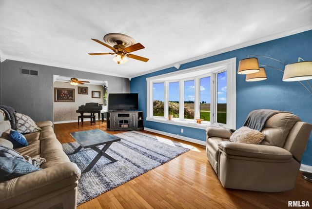 348 CIRCLE SHORE Drive, Washington, IL 61571