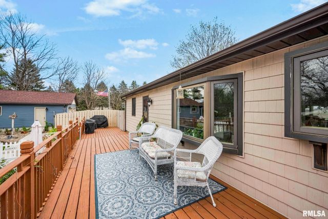 348 CIRCLE SHORE Drive, Washington, IL 61571