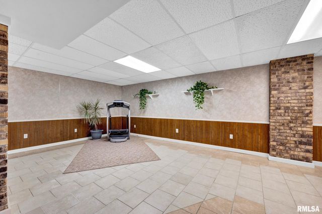 348 CIRCLE SHORE Drive, Washington, IL 61571