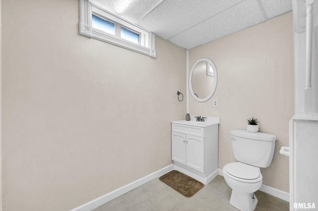 348 CIRCLE SHORE Drive, Washington, IL 61571