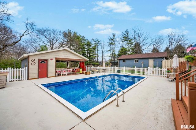 348 CIRCLE SHORE Drive, Washington, IL 61571