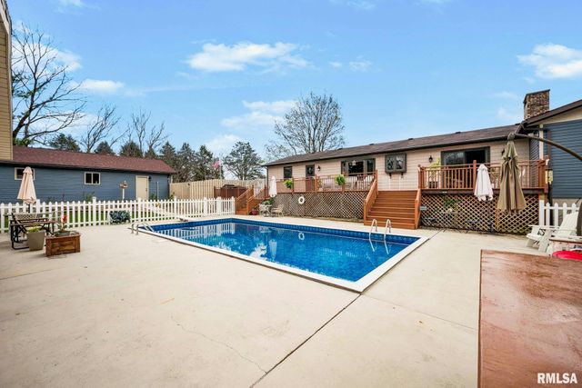 348 CIRCLE SHORE Drive, Washington, IL 61571