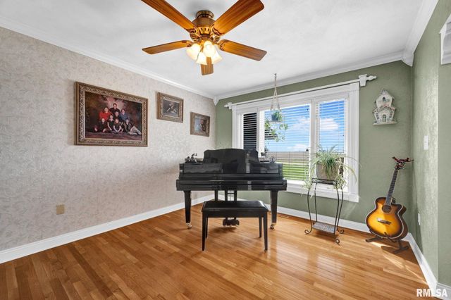 348 CIRCLE SHORE Drive, Washington, IL 61571