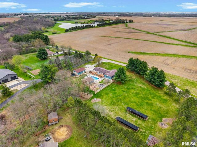 348 CIRCLE SHORE Drive, Washington, IL 61571