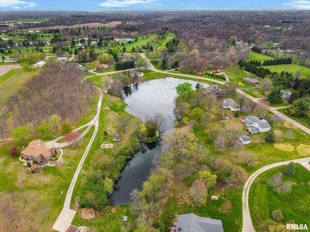 348 CIRCLE SHORE Drive, Washington, IL 61571