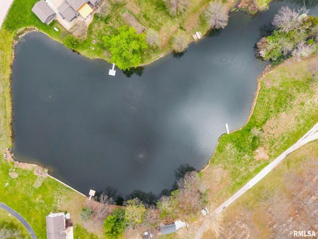 348 CIRCLE SHORE Drive, Washington, IL 61571