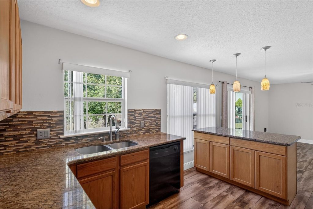 Image 12 of property listing at 1001 DAMPIERRE COURT, Kissimmee, FL 34759