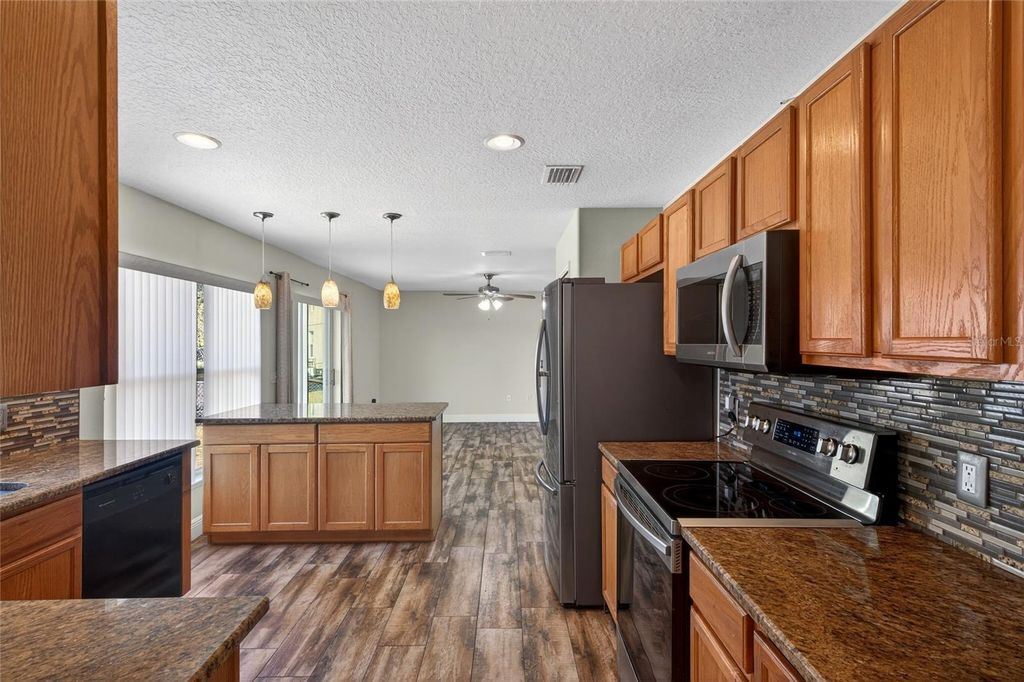 Image 13 of property listing at 1001 DAMPIERRE COURT, Kissimmee, FL 34759