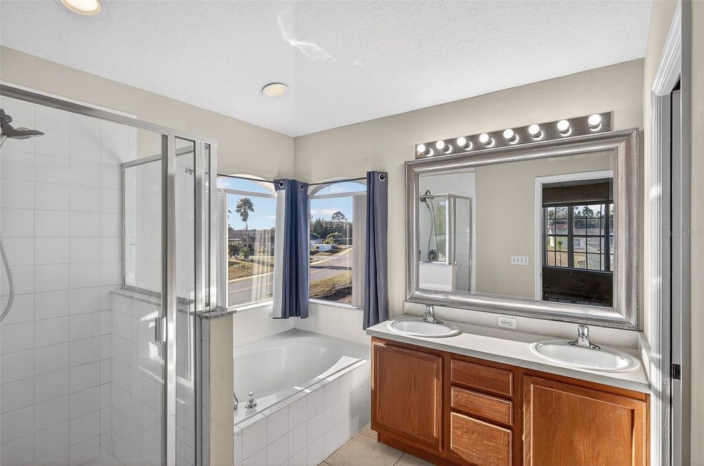 Image 31 of property listing at 1001 DAMPIERRE COURT, Kissimmee, FL 34759