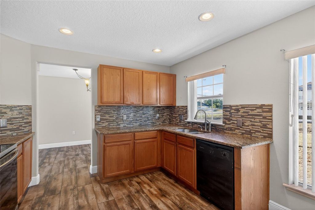 Image 10 of property listing at 1001 DAMPIERRE COURT, Kissimmee, FL 34759