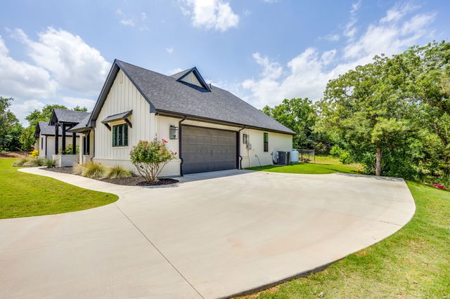1057 Resolute Road, Millsap, TX 76066