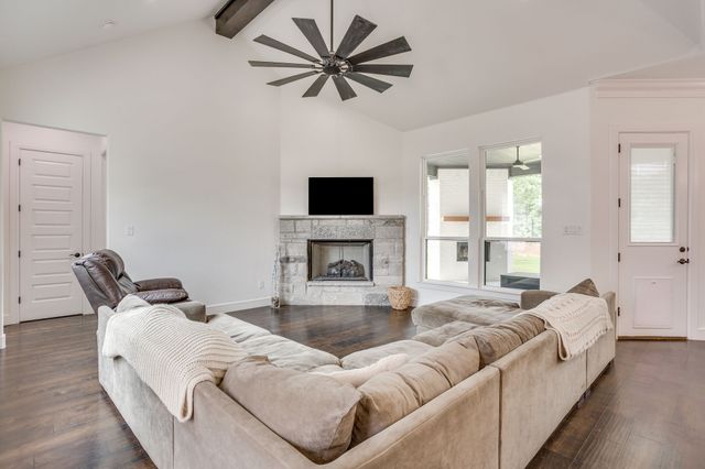 1057 Resolute Road, Millsap, TX 76066