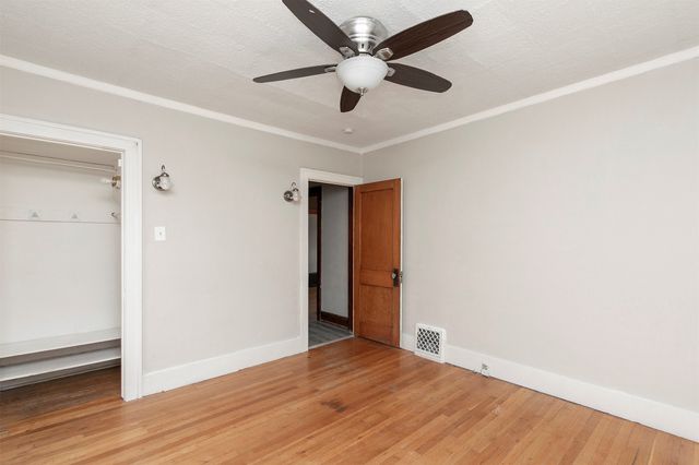 1327 39th Street, Des Moines, IA 50311