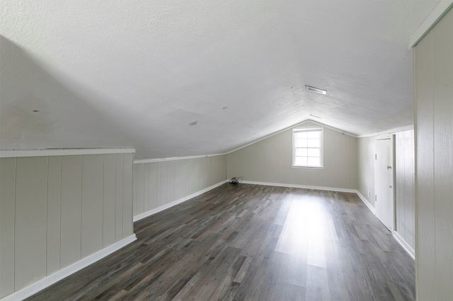 1327 39th Street, Des Moines, IA 50311