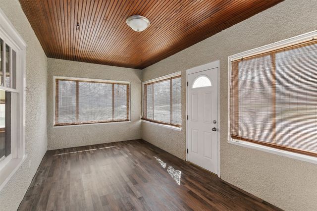 1327 39th Street, Des Moines, IA 50311