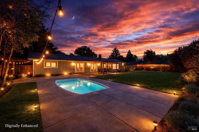 80 Whitmore Ln, Ukiah, CA 95482