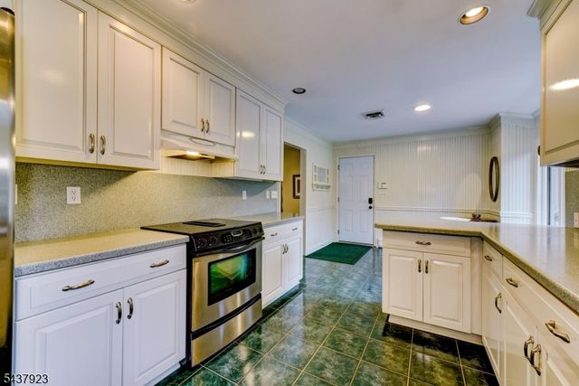 1 Hendrick Rd, Readington Twp., NJ 08822