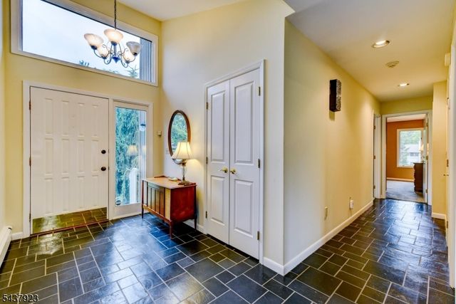 1 Hendrick Rd, Readington Twp., NJ 08822