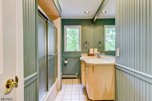 1 Hendrick Rd, Readington Twp., NJ 08822