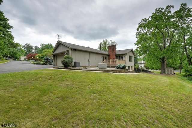 1 Hendrick Rd, Readington Twp., NJ 08822