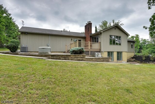1 Hendrick Rd, Readington Twp., NJ 08822