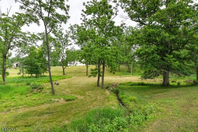 1 Hendrick Rd, Readington Twp., NJ 08822