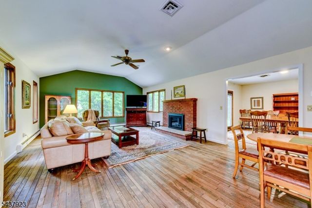 1 Hendrick Rd, Readington Twp., NJ 08822