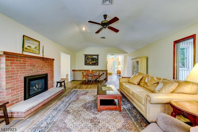 1 Hendrick Rd, Readington Twp., NJ 08822