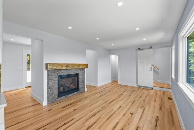 673 Page Hill Road, Tamworth, NH 03886