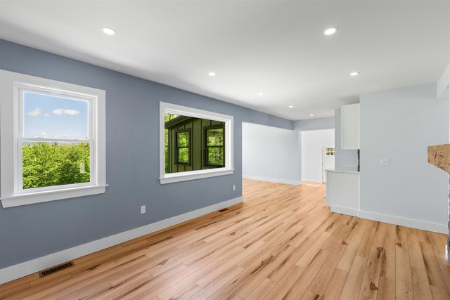 673 Page Hill Road, Tamworth, NH 03886
