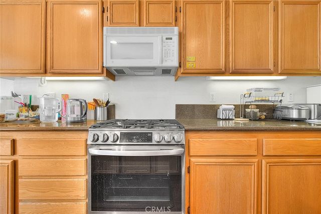 11140 Bridgepoint Court, Riverside, CA 92505