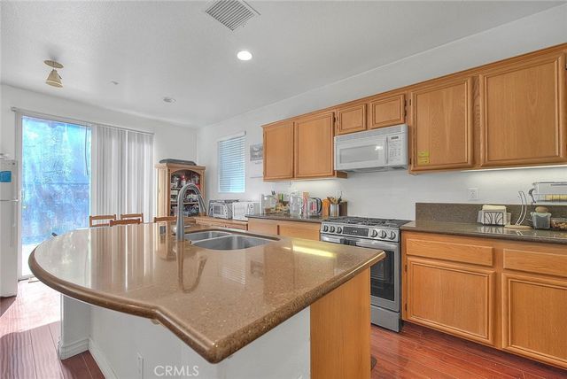 11140 Bridgepoint Court, Riverside, CA 92505